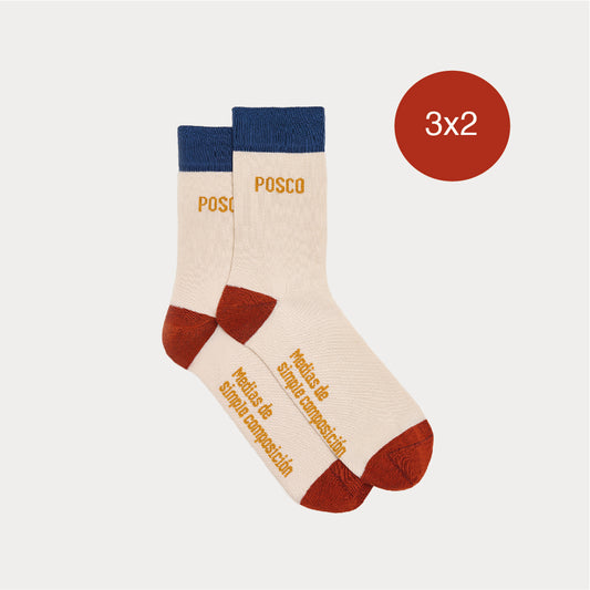 Medias De Simple Composición Azul / Beige