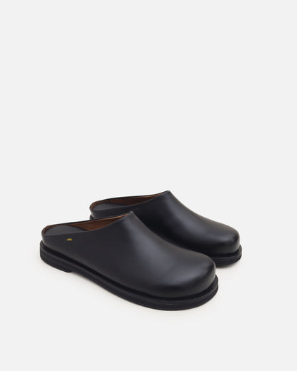 Sueco Fontana Cuero Negro