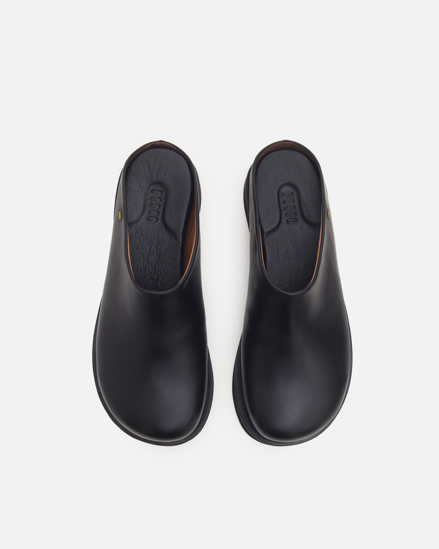 Sueco Fontana Cuero Negro