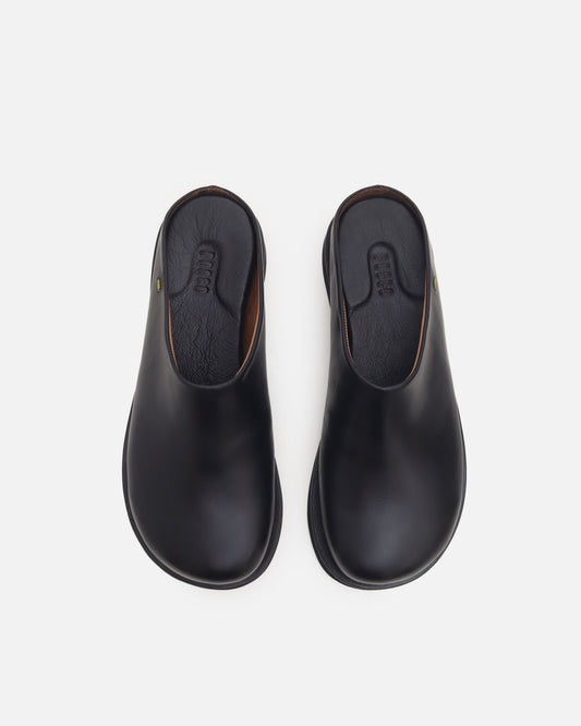 Sueco Fontana Cuero Negro