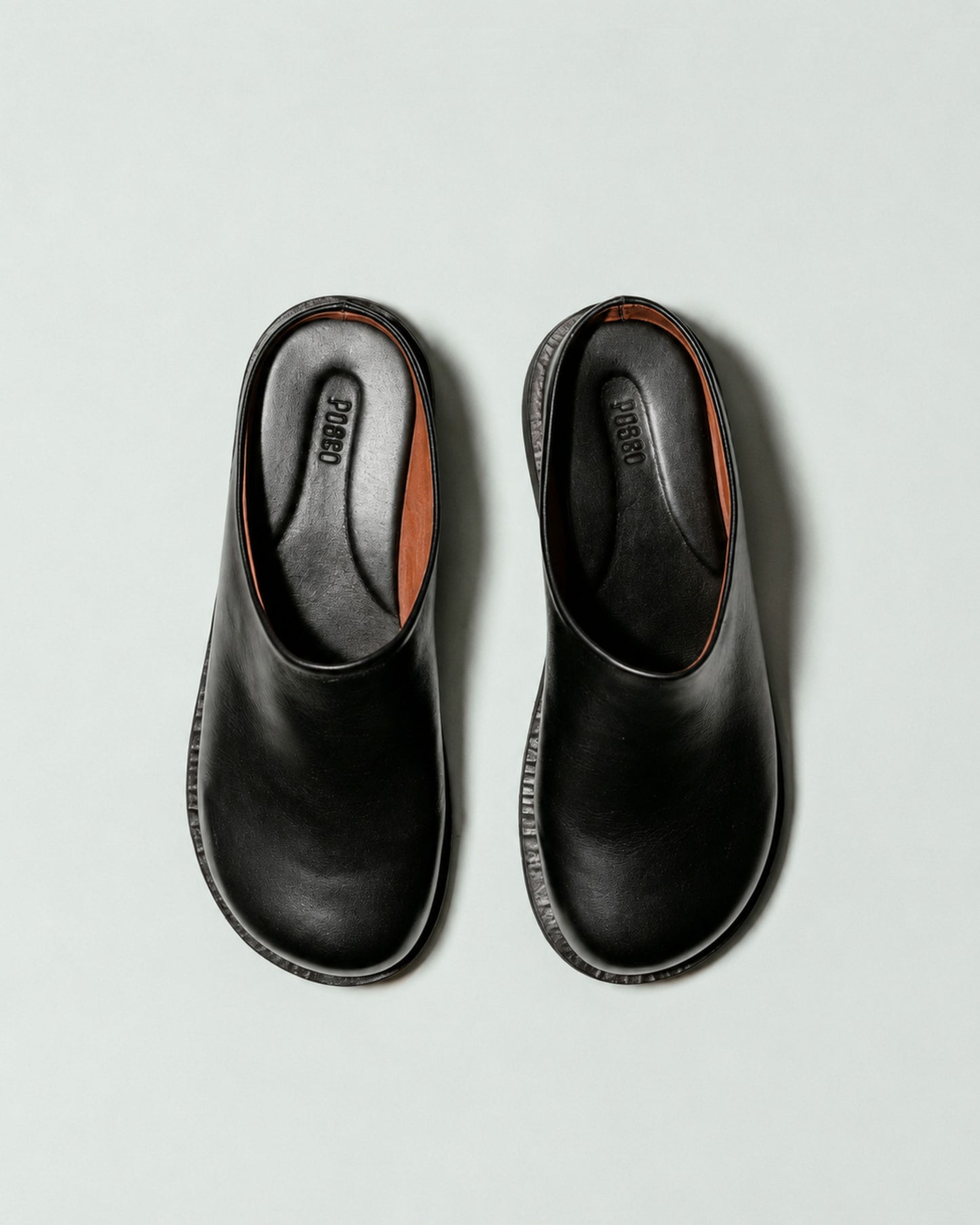 Sueco Fontana Cuero Negro