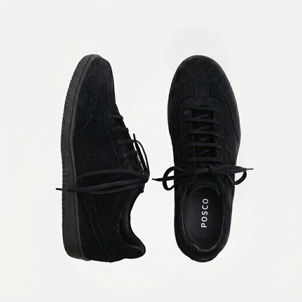 Vilelas Black Suede
