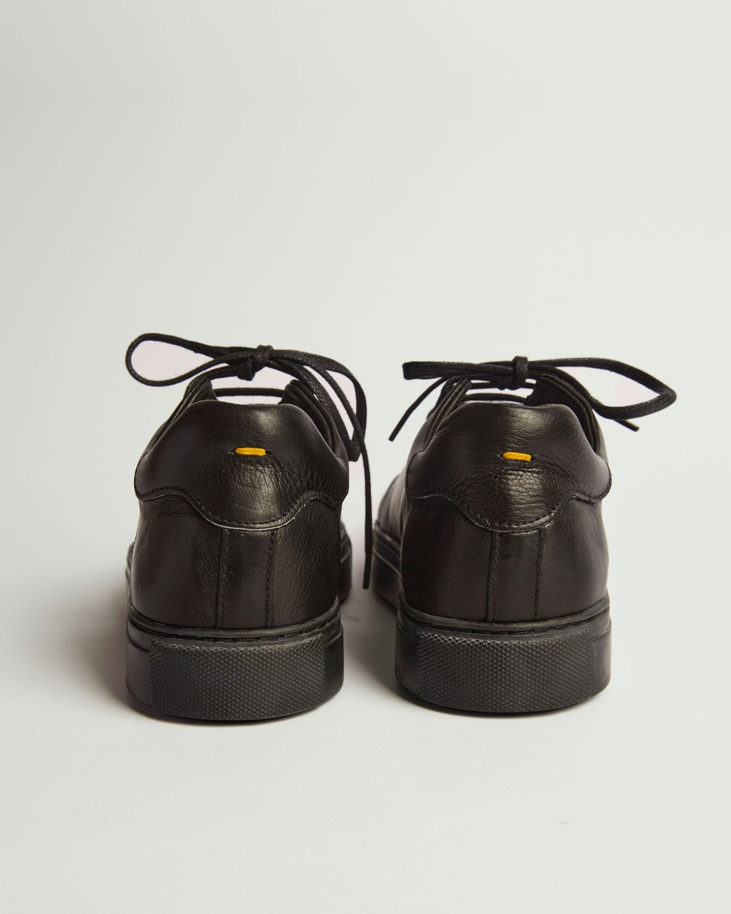 Kordoi Cuero Negro - Negro